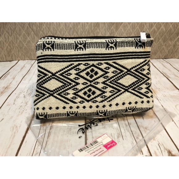 Thirty One Reversible Pouch Rio Weave - Picture 5 of 7